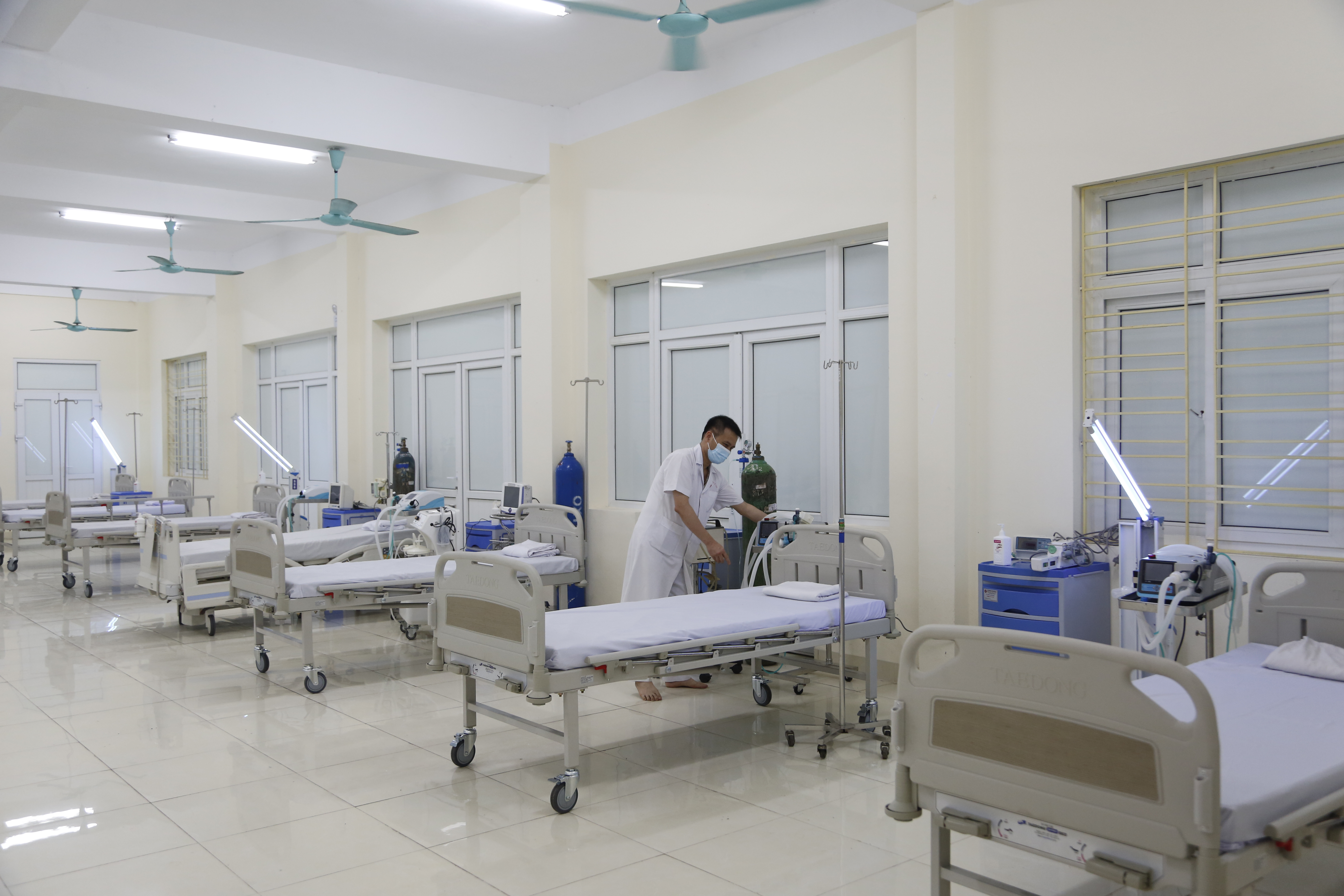 Bệnh viện dã chiến Truyền nhiễm số 2 đã được thiết lập sớm tại Bắc Giang để phục vụ công tác điều trị cho các bệnh nhân F0.